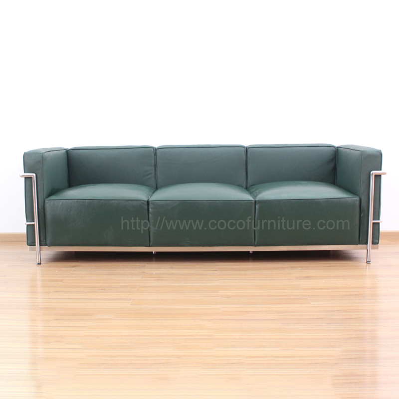 Le Corbusier LC3 sofa in black leather 7017B-3