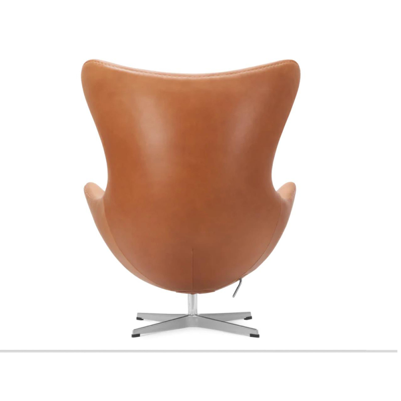 Egg chair (leather)by Arne Jacobsen