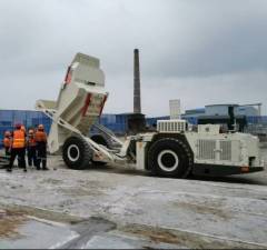 Under-ground dump truck, 20T load.