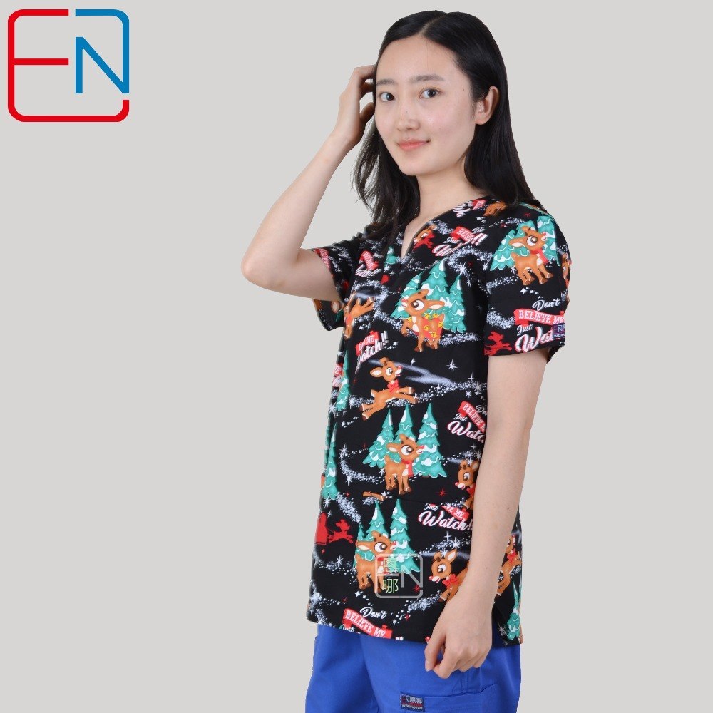 Brand medical scrub tops for women surgical scrubs,scrub uniform in 100% print cotton Christmas series