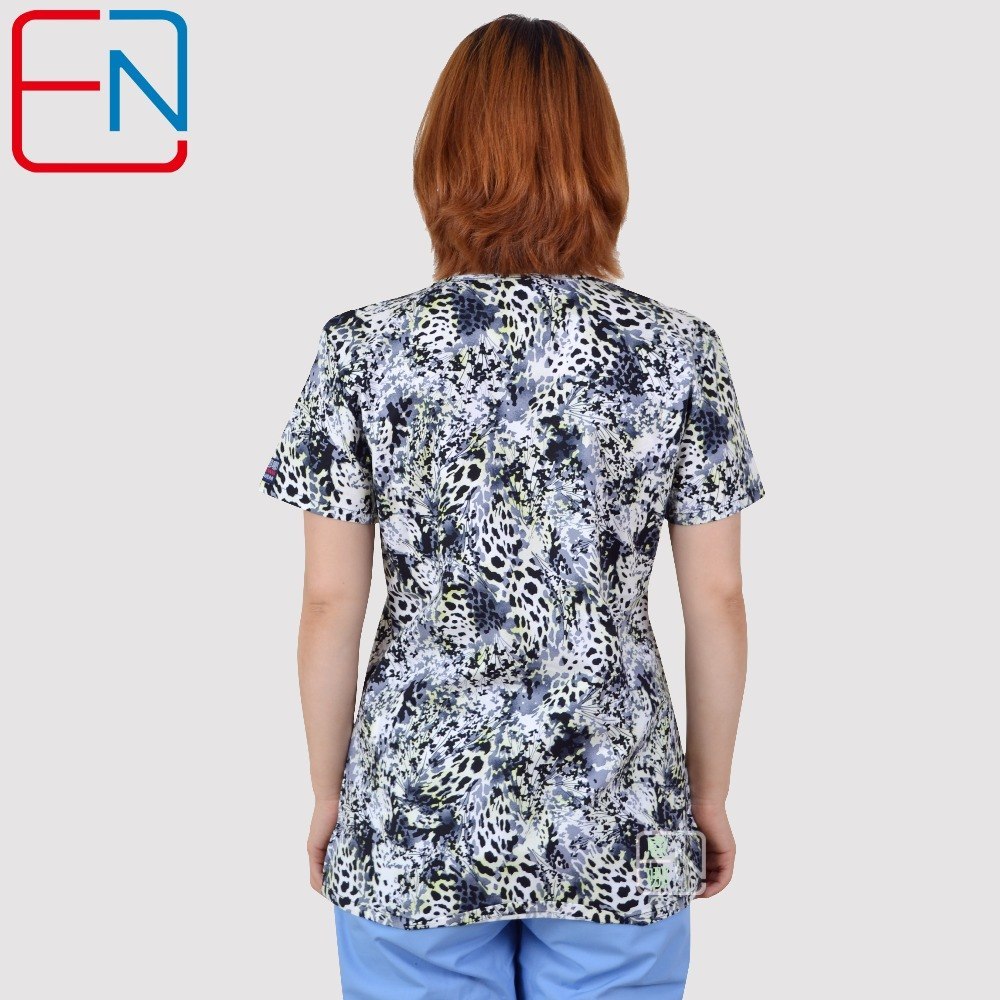 Brand medical scrub tops for women surgical scrubs,scrub uniform in 100% print cotton Christmas series