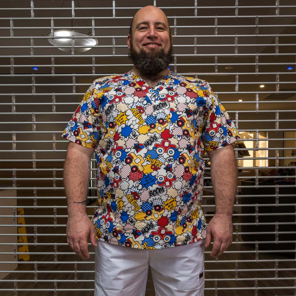 Unisex Medical Scrub  top for men and women with camouflage color print S-6XL