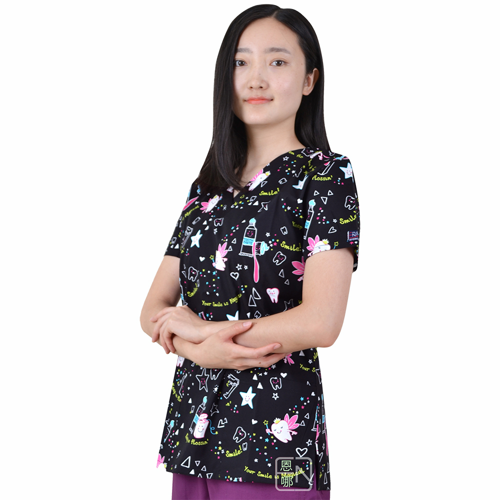 Hennar Medical Scrub Tops in 100% Cotton Hearts Ribbons Medical Things