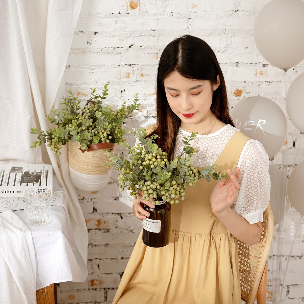 YC9001 High Quality Ins Berry Branch Artificial Flower Plant Foam Berry For Valentine's Day gift