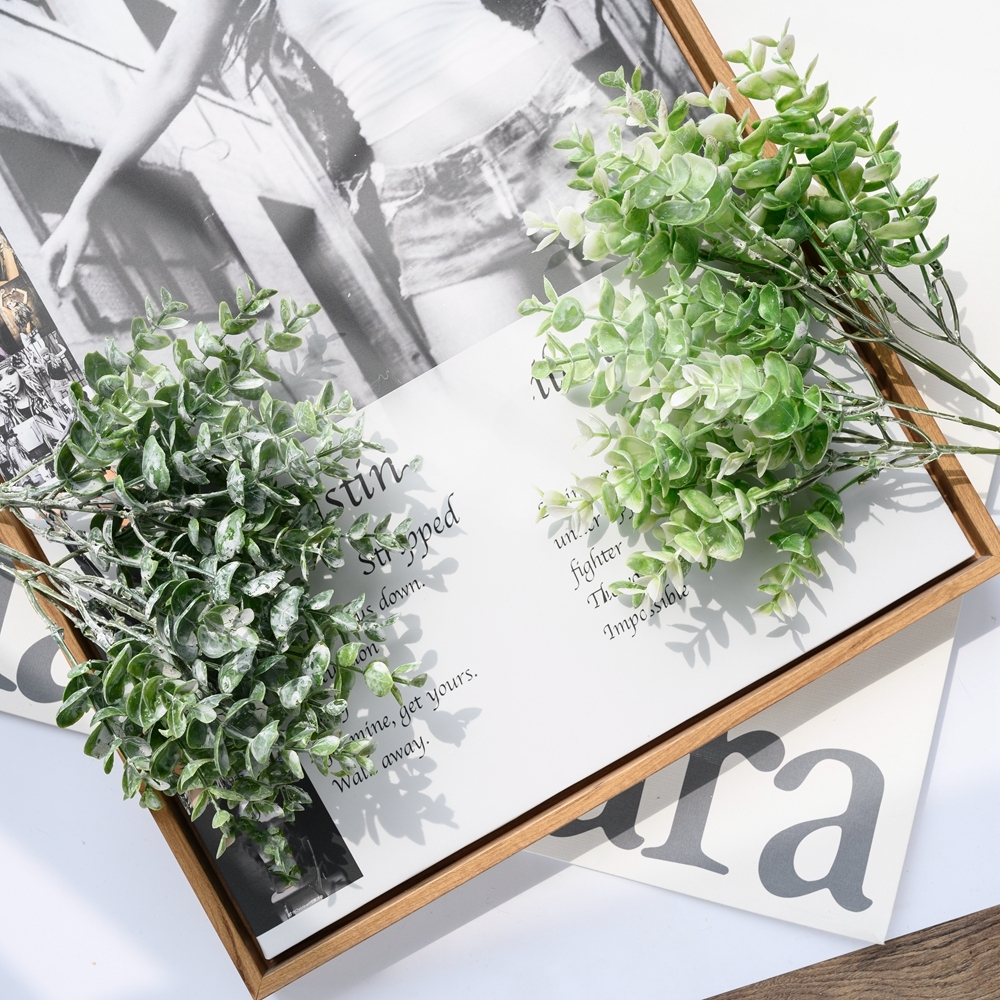 YC1078 Artificial Flower Bouquet Eucalyptus Hot Selling Decorative Flowers and Plants