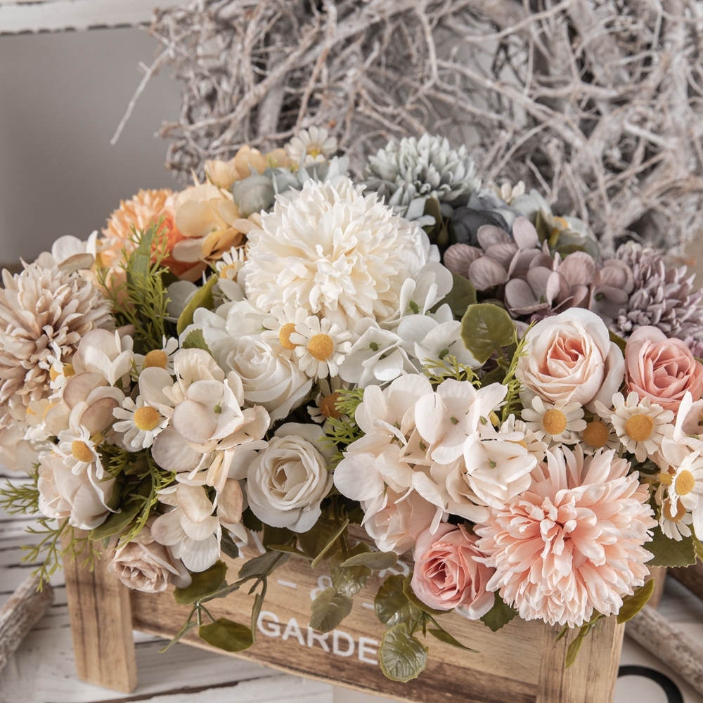 MW66792 Artificial Flower Bouquet Autumn Chamomile Bouquet Hot Selling Garden Wedding Decoration