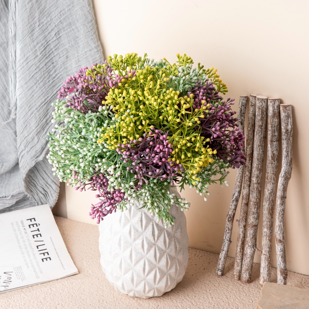 DY1-3168 Wholesale Pastoral style chrysanthemum fruit home decorative Plastic artificial plant For Christmas Picks