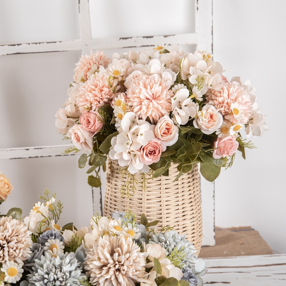 MW66792 Artificial Flower Bouquet Autumn Chamomile Bouquet Hot Selling Garden Wedding Decoration