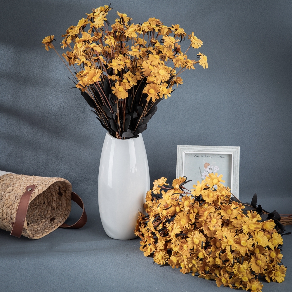 MW09908 15 Branches Faux PE Artificial Flower Small Daisy New Design INS Style Foam Wild Chrysanthemum for Decor