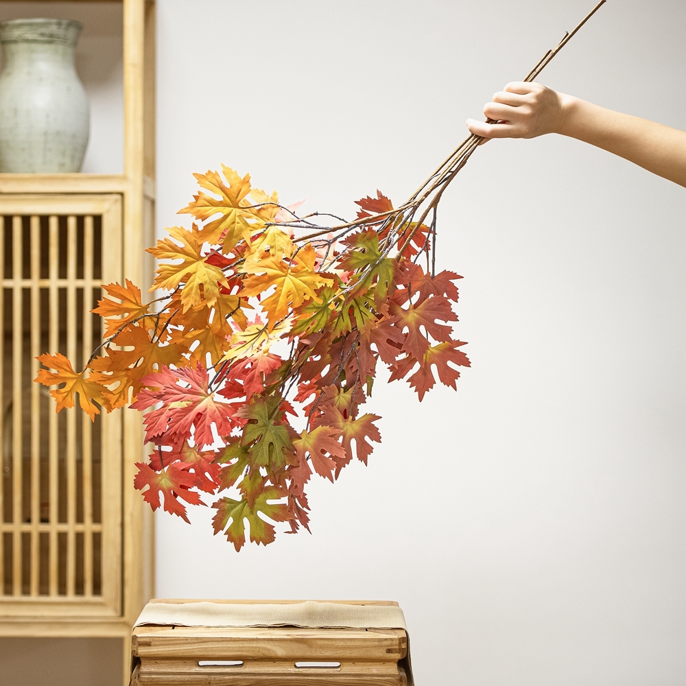 DY1-4184A Factory Direct Sale Artificial Tree Branches And Leaves Fabric Maple Leaf For Silk Flowers