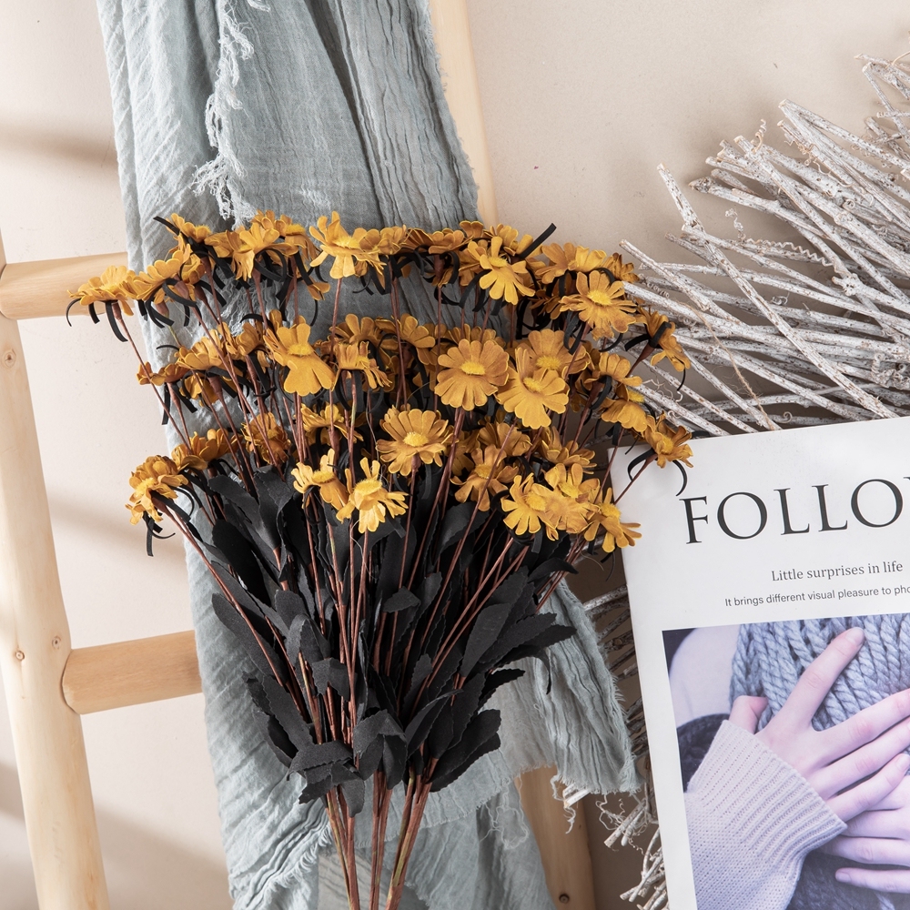 MW09908 15 Branches Faux PE Artificial Flower Small Daisy New Design INS Style Foam Wild Chrysanthemum for Decor