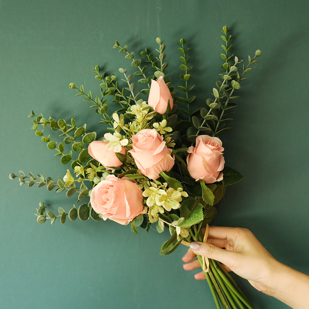 YC1053 Popular Artificial Rose Eucalyptus Flower Bouquets Artificial Silk Plastic For Mother's Day gift
