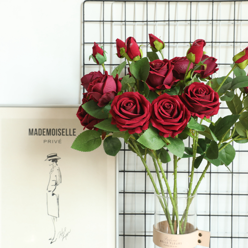MW03337 Artificial Red Rose Stem Velvet Three Heads Rose Arrangement Wedding Party Decoration Flower