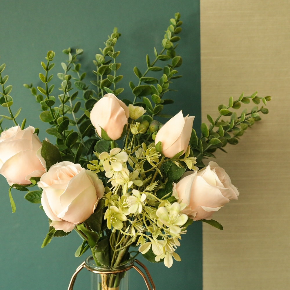 YC1053 Popular Artificial Rose Eucalyptus Flower Bouquets Artificial Silk Plastic For Mother's Day gift
