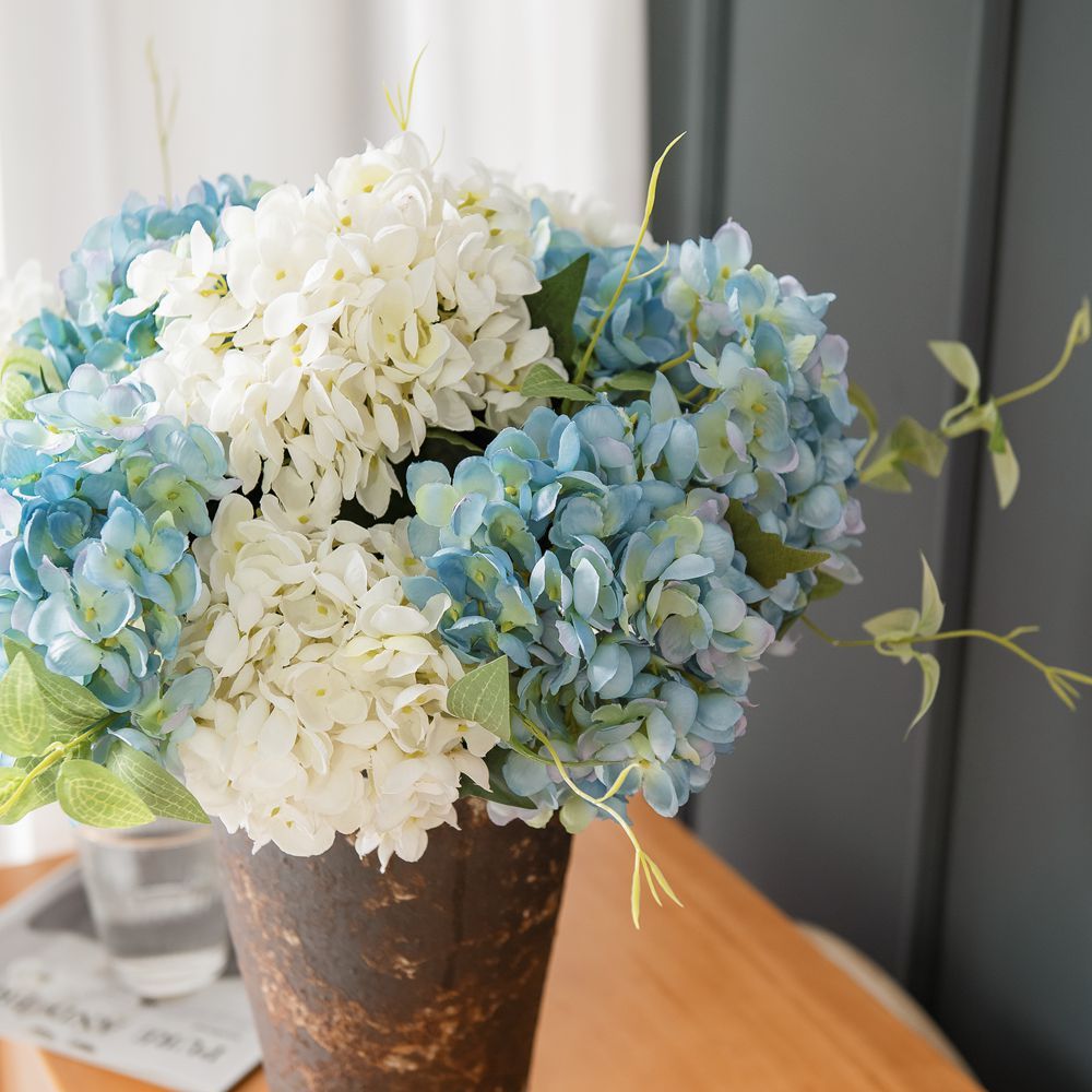 MW52666 Realistic Artificial Flowers Silk Hydrangeas Flower Arrangements For Festive Decorations