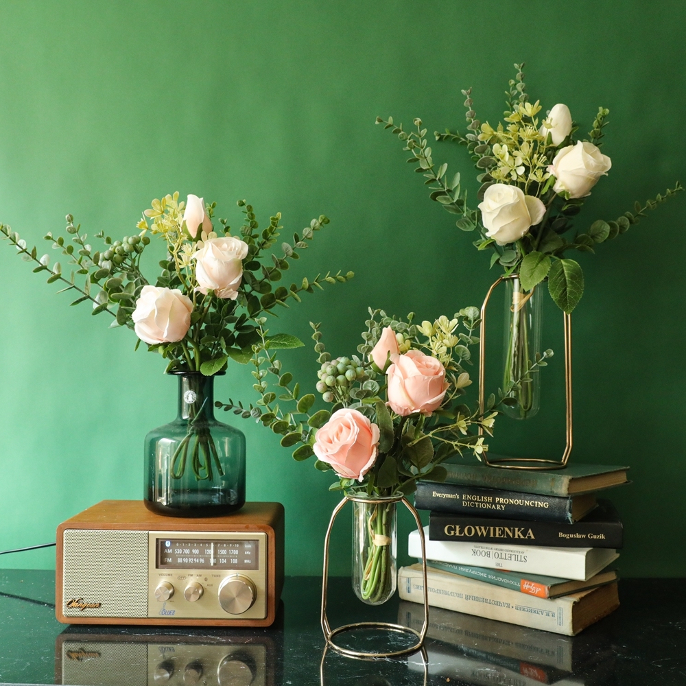 YC1052 Popular Artificial Roses Eucalyptus Simulated Flower Bouquets For Decorative Flower