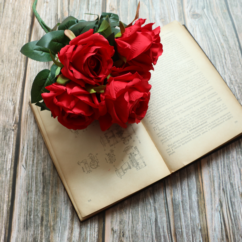 MW41102 7 Heads Artificial Silk Rose Bundle Rose Flower Bouquet Arrangement Wedding Decoration Made in China
