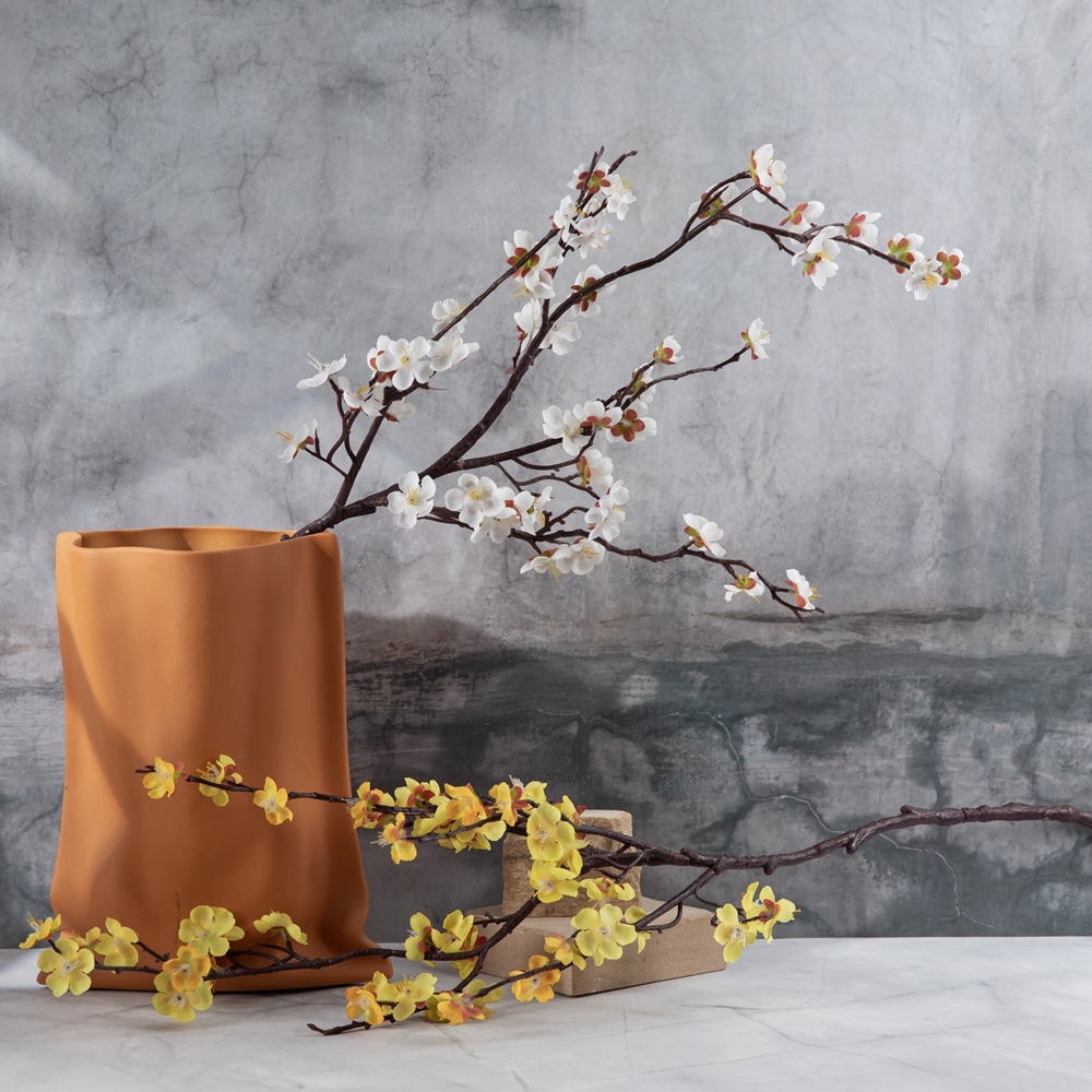MW38960 Artificial Plum Blossom Wintersweet Long Stem Plastic Flowers Home Hotel Office Wedding Party Garden Decor 27.6'' High