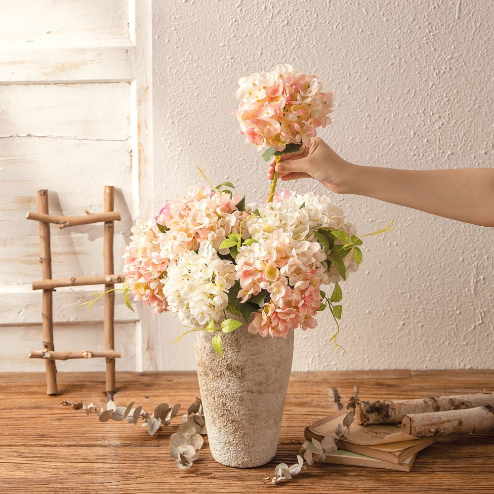 MW52666 Realistic Artificial Flowers Silk Hydrangeas Flower Arrangements For Festive Decorations