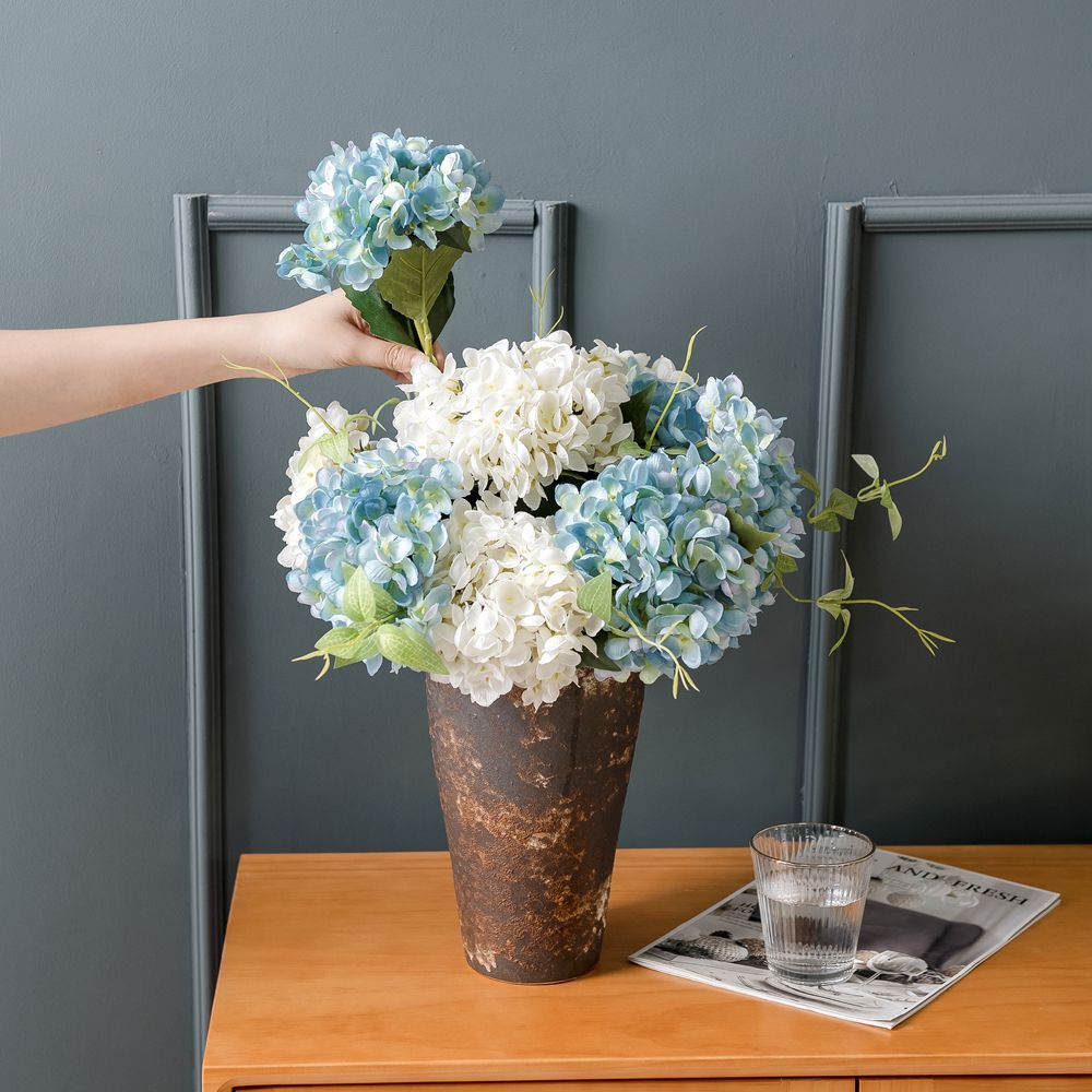 MW52666 Realistic Artificial Flowers Silk Hydrangeas Flower Arrangements For Festive Decorations