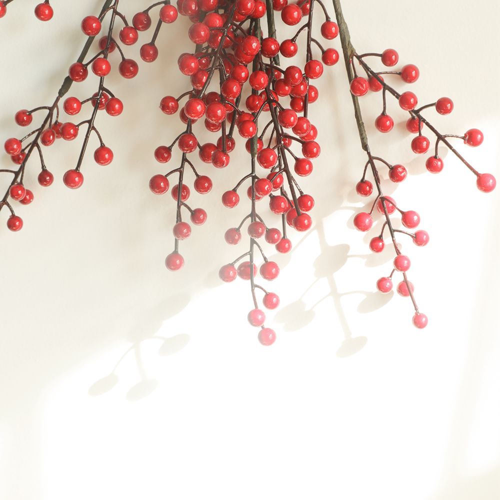 MW36893 Popular Christmas Red Decorative Berry Artificial Long Stem Foam Berries Picks For Decorative Flower