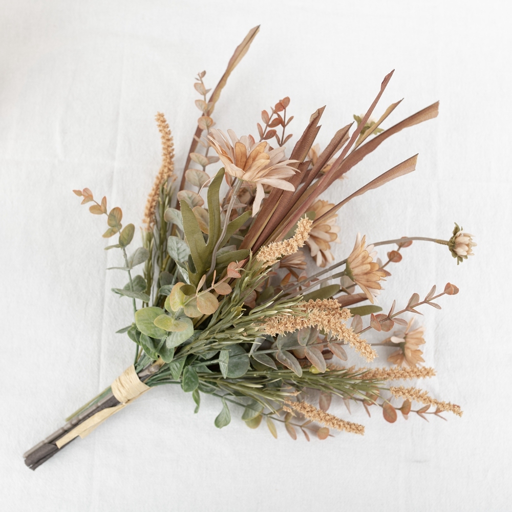 CF01024 Factory Direct Sale Artificial Flower Bouquet Chrysanthemum Eucalyptus Tail Grass For Decorative Flowers and Plants