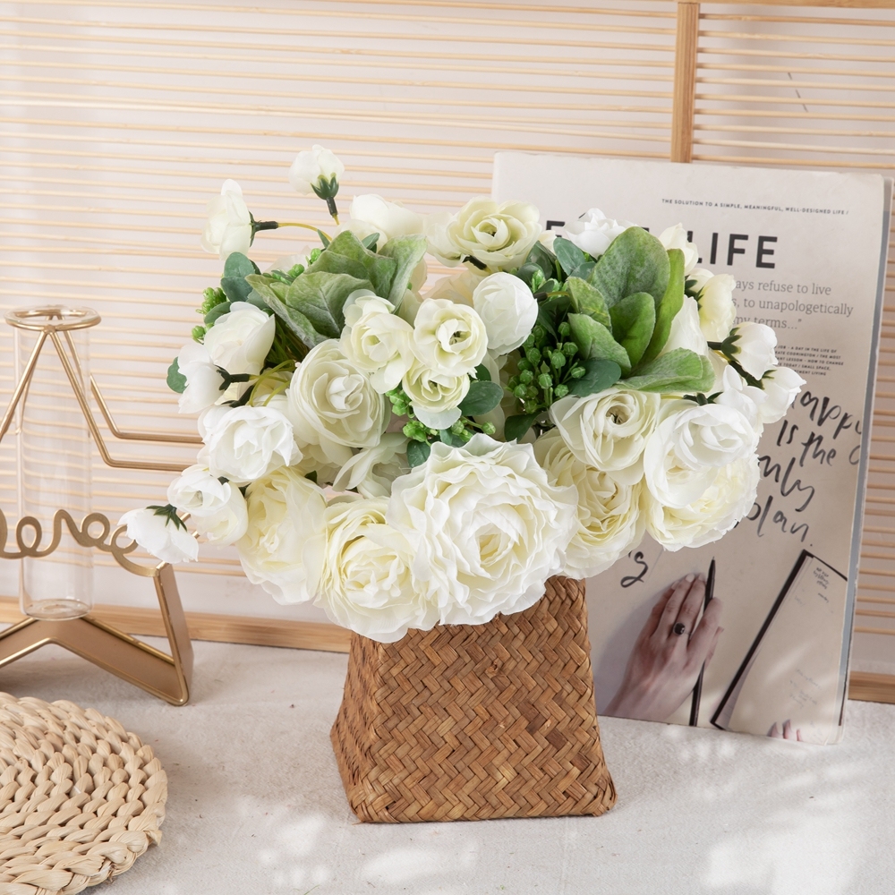 DY1-2024 Factory Direct Sale Artificial Flower Bouquet Artificial Silk Ranunculus For Decorative Flower