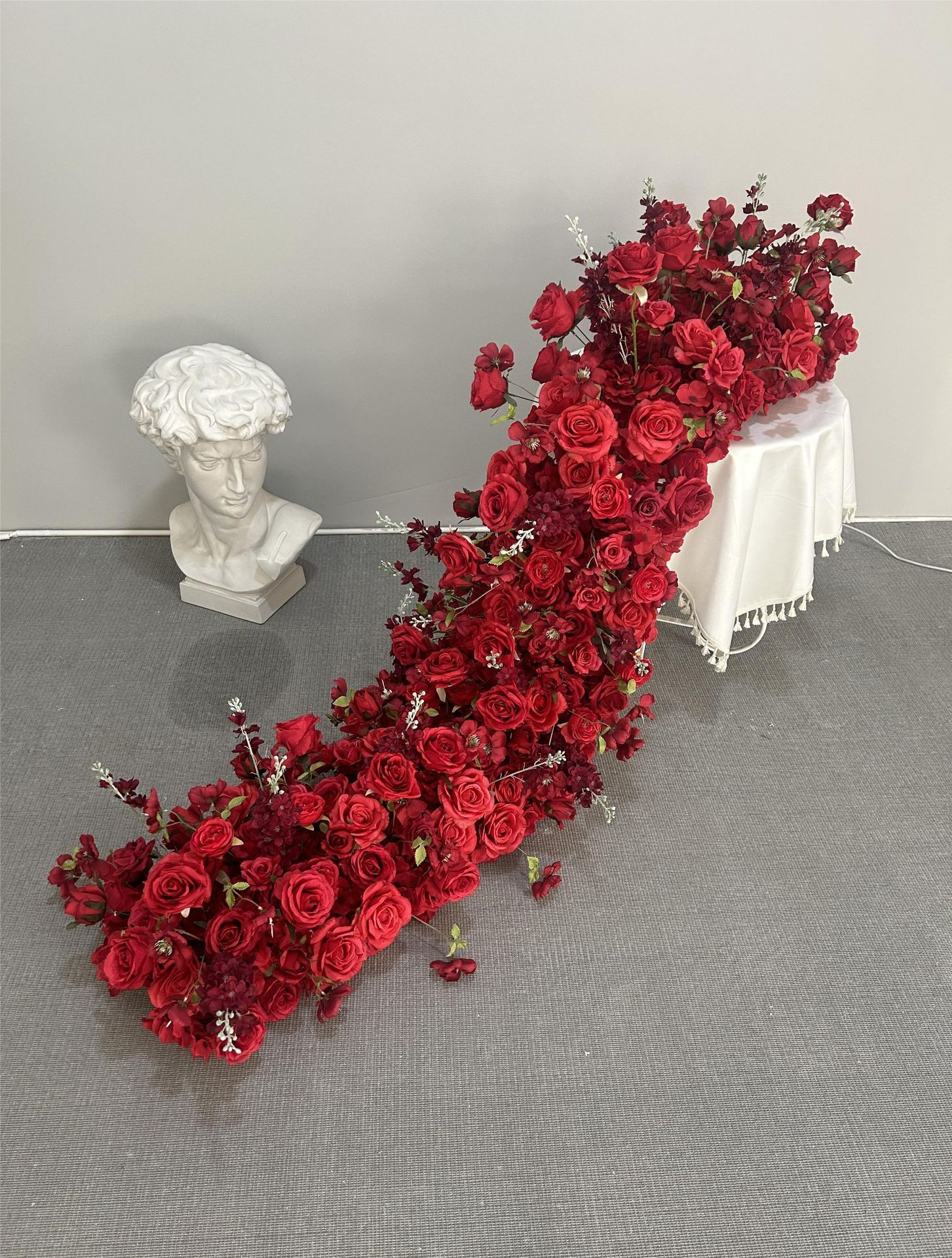 RN-024-1 Wedding Table Centerpiece Rose Flower ball Wedding Flowers Wedding Arrangement Decoration Customized Flower Ball Table Runner