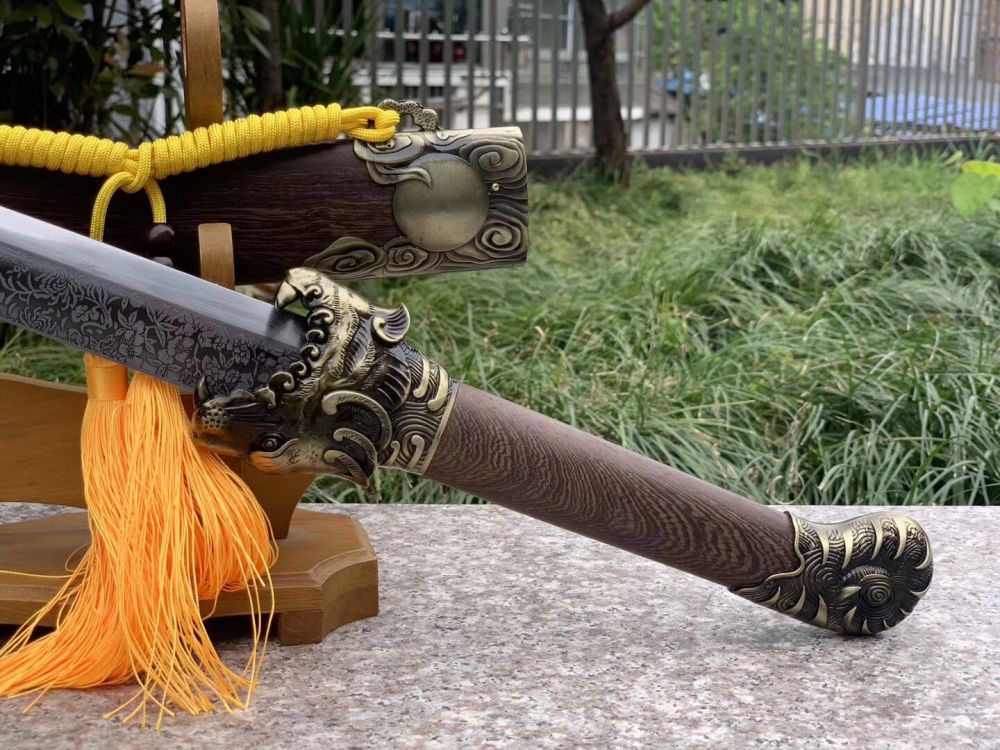 Tiger War Sword,War Knife,High manganese steel,Rosewood scabbard,Longquan sword