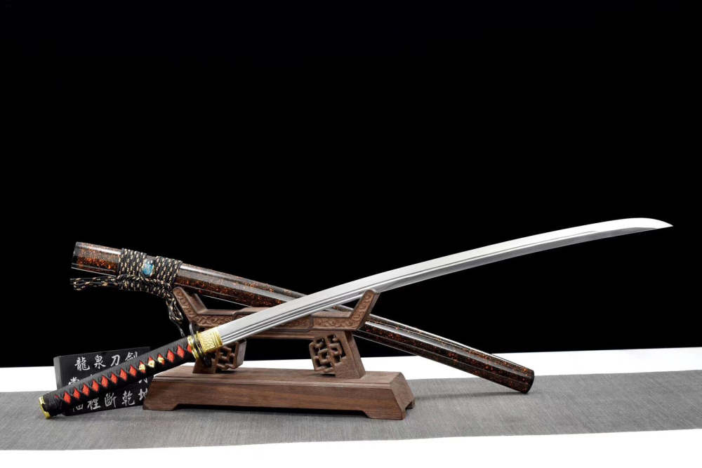 Katana,Samurai sword,Rail steel hand-forged,Solid wood