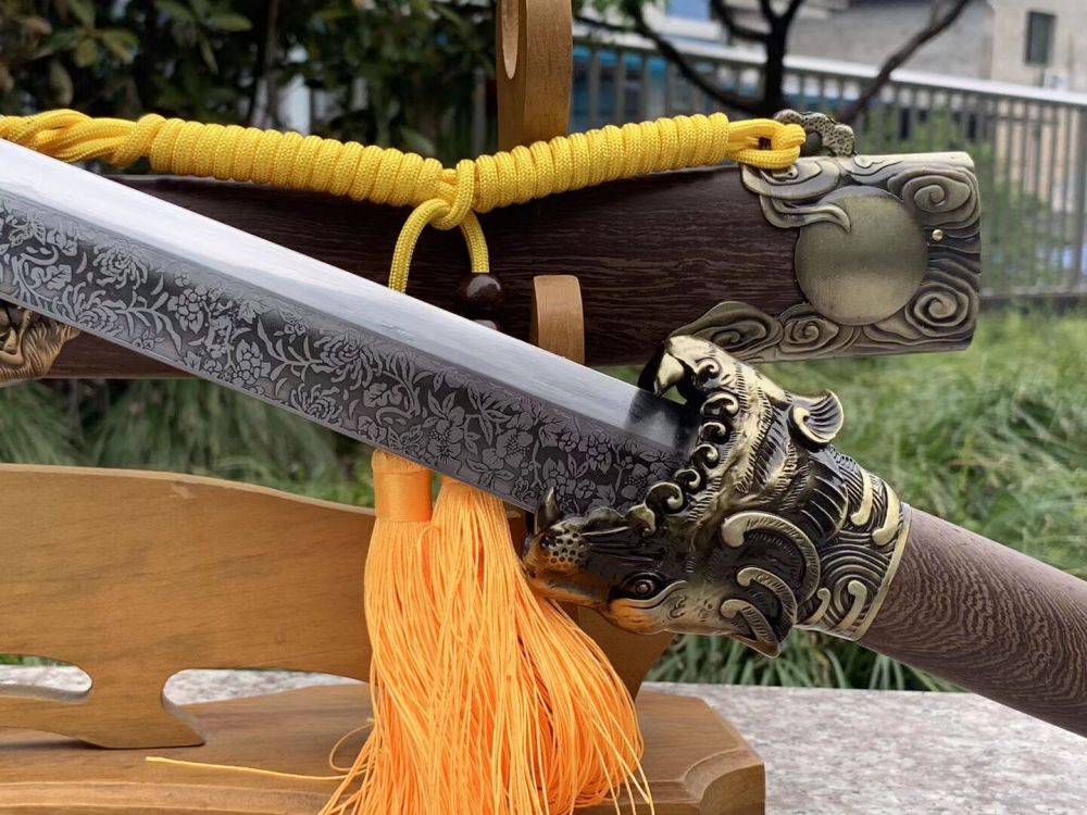 Tiger War Sword,War Knife,High manganese steel,Rosewood scabbard,Longquan sword