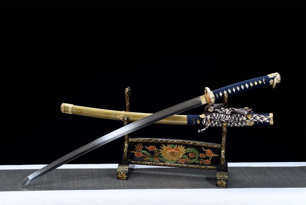 Sakura Tachi,Japanese Samurai Sword,Real Tachi Katana,Handmade sword,Clay tempered T-10 steel with hamon