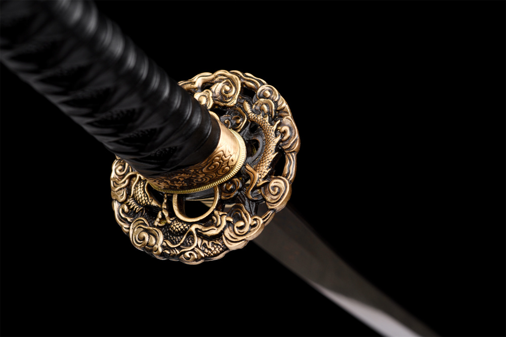 Hand-Forged Damascus Steel Katana Sword - Dragon Tsuba Samurai Blade, Authentic Japanese Craftsmanship for Collectors & Martial Artists