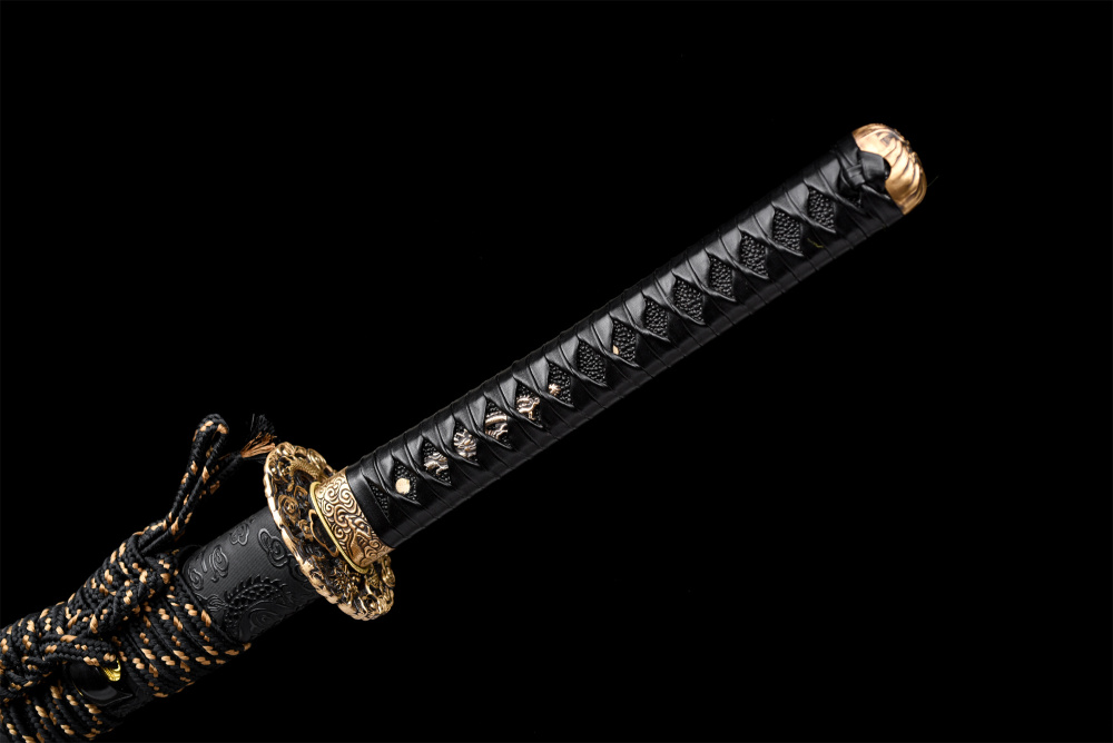 Hand-Forged Damascus Steel Katana Sword - Dragon Tsuba Samurai Blade, Authentic Japanese Craftsmanship for Collectors & Martial Artists