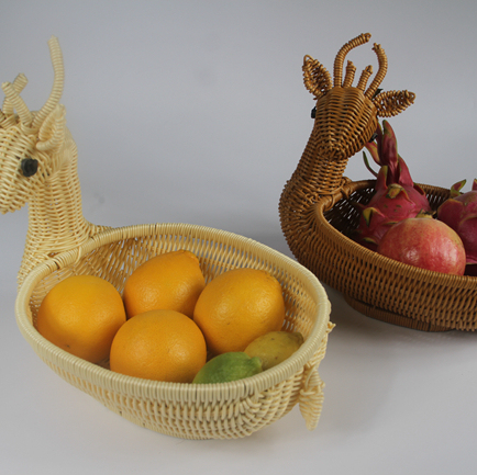 Hot Sale Natural Color Rattan Decorative Fruit Bread Storage Deer Rattan Basket