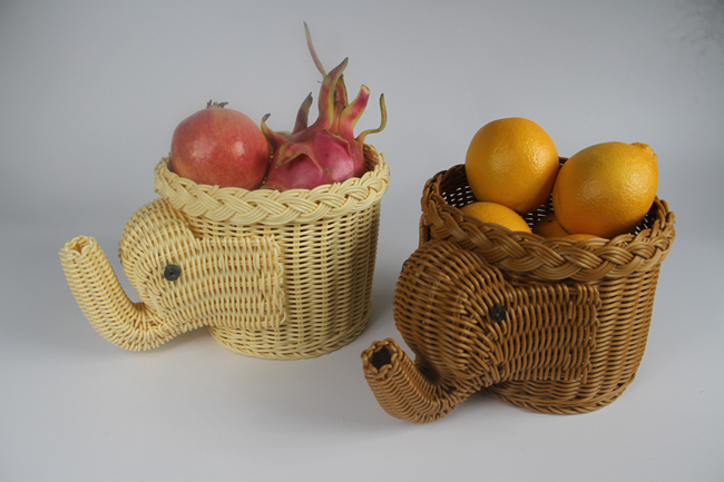 High Quality Small large Elephant Rattan Storage Basket Creative Natural Woven candy basket