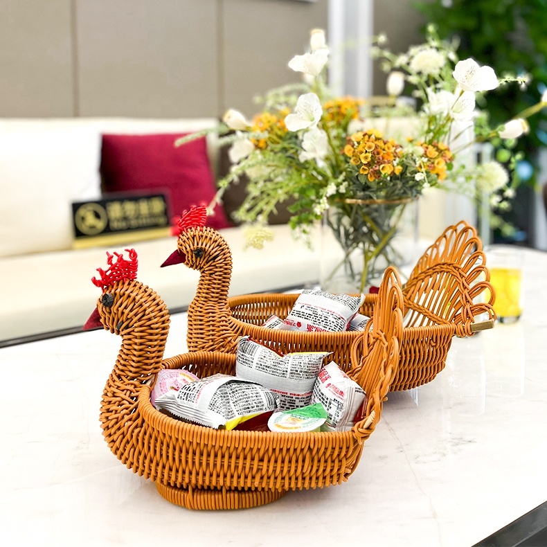 Rattan Storage Basket animal shaped plastic baskets Rattan Animal Basket