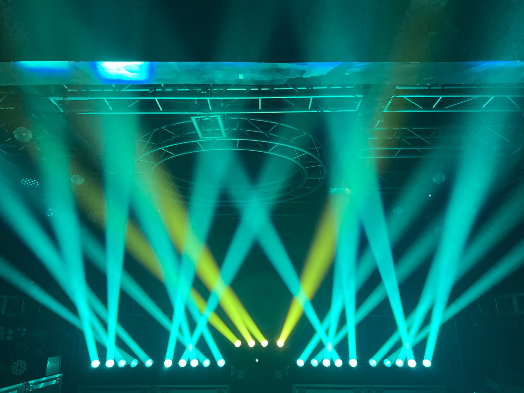 ETY-175 5x120W Tornado —  5x120W XY Move Bar