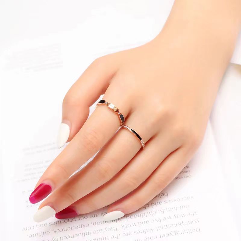ys22063004アクセサリー 指輪 メンズ ゴールド リングうブランド ペアリング 優雅ツイスト結婚式デザイン 指輪 プレゼント おしゃれ