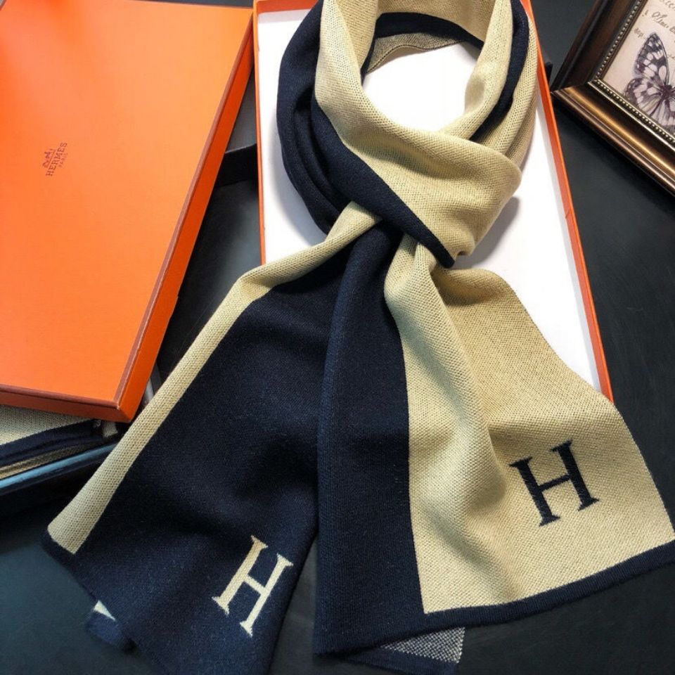 HERMES エルメス マフラー ストール H柄 - 小物