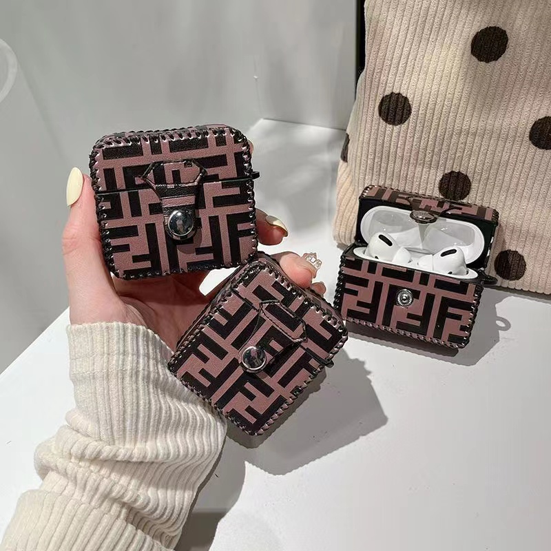 価格タイプ FENDI フェンディ イヤフォンホルダー AirPods Pro レザー