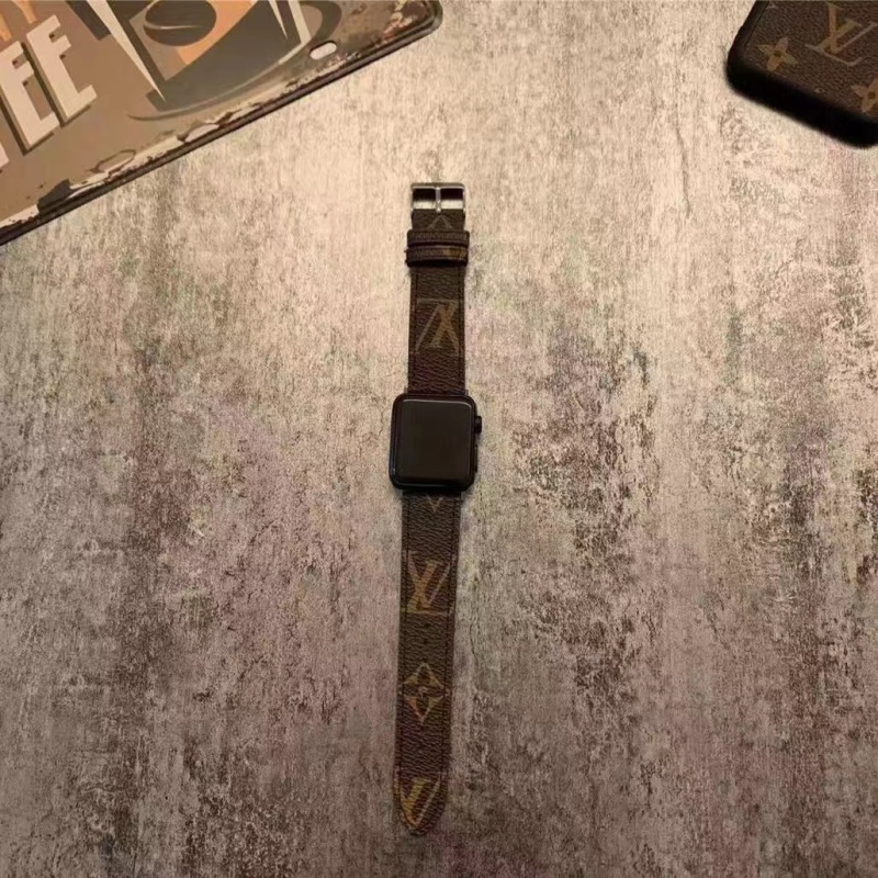 ブランド ルイヴィトン アップルウォッチ 8/7 バンド オシャレ 人気 LV Apple Watch SE2/6レザーベルト 高級バンド 高品質 apple watch 5/4/3/2/1バンド 大き目ロゴ 上品 おしゃれ 交換ベルト 男女