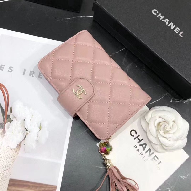 【美品】CHANELのピンクの多機能二つ折り財布です