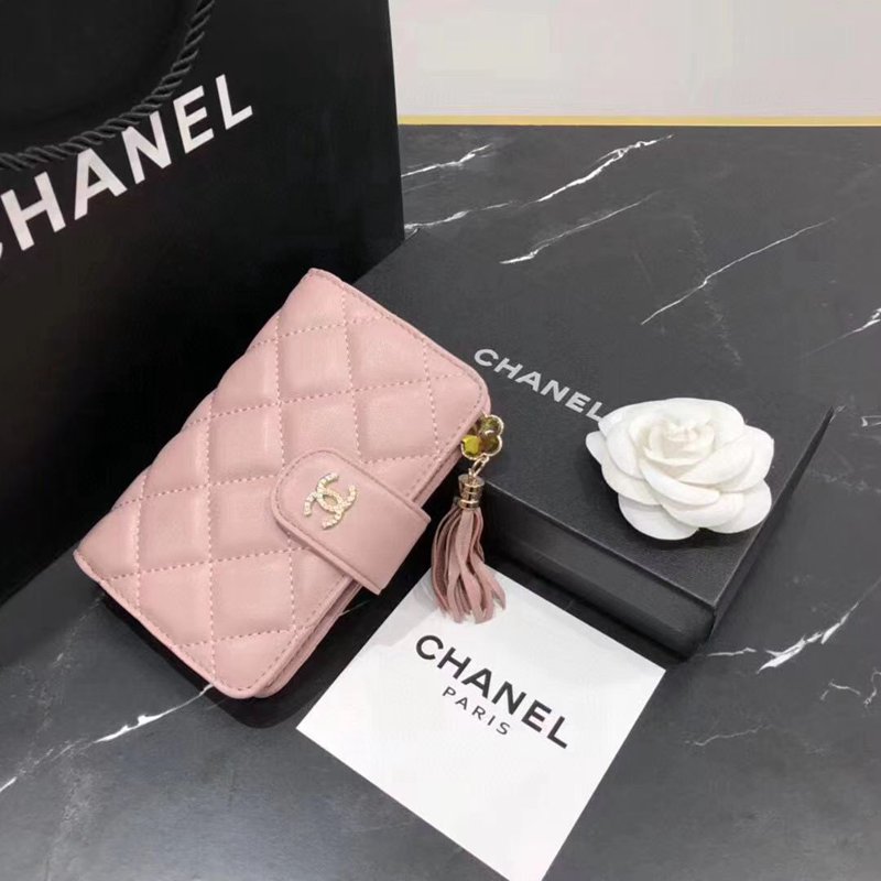 【美品】CHANELのピンクの多機能二つ折り財布です