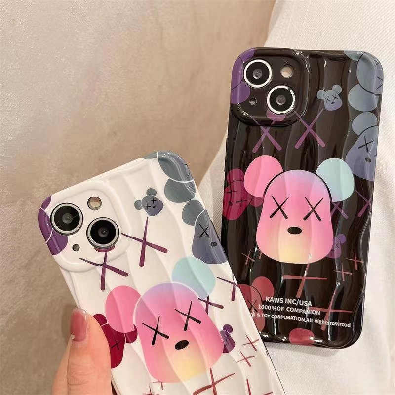 KAWS カウズ スマートフォンケース iphone11用 - iPhoneアクセサリー