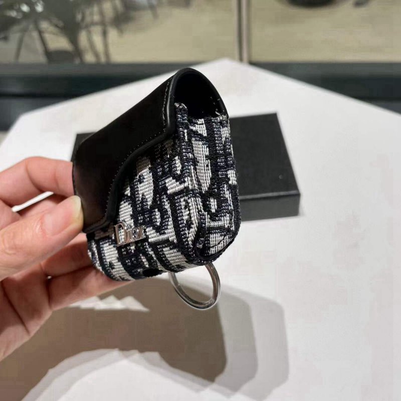 Dior oblique best sale airpods case