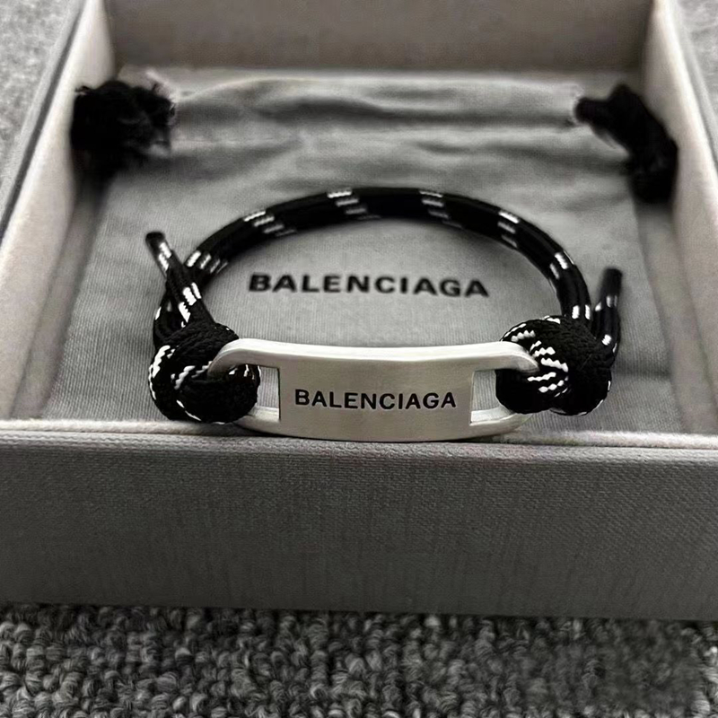 バレンシアガBalenciagaハイブランド ブレスレット 優雅レディース編みバンド激安ギフトプレゼントカップル 人気バレンシアガBalenciaga定番  おしゃれ シンプル モノグラム 人気 お洒落 誕生日プレゼント クリスマス 激安