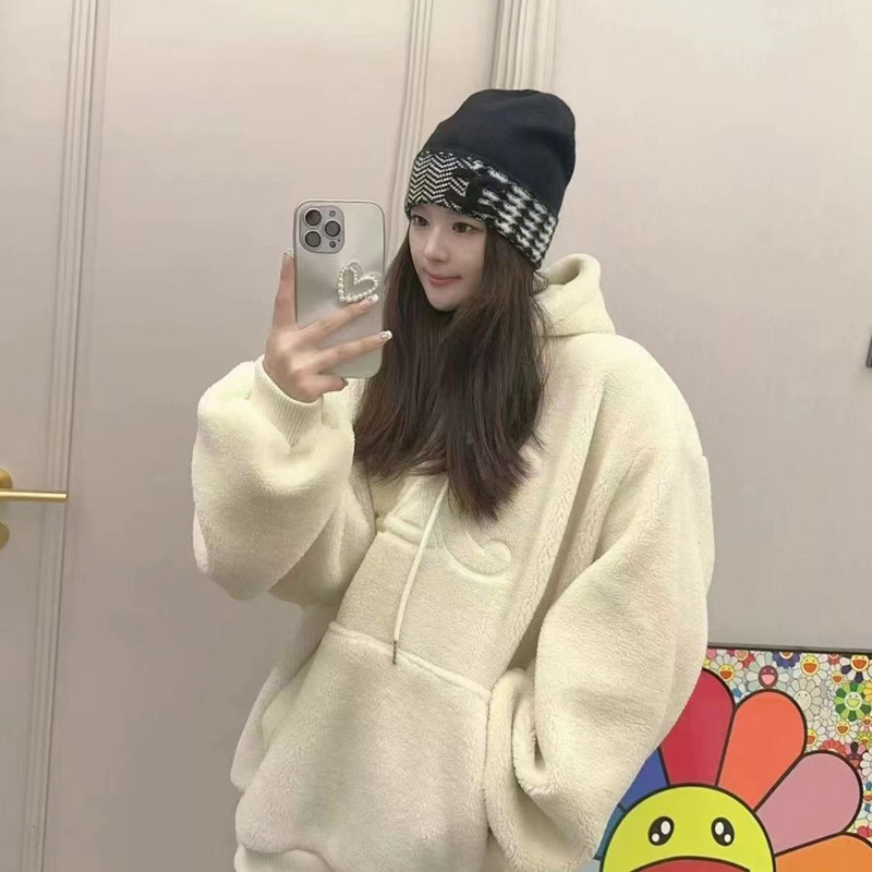 ❤最終値下❤ CHANEL ハンチング帽 CC Chanel 22B Black White Suede Quilted Shearling Fur CC Logo
