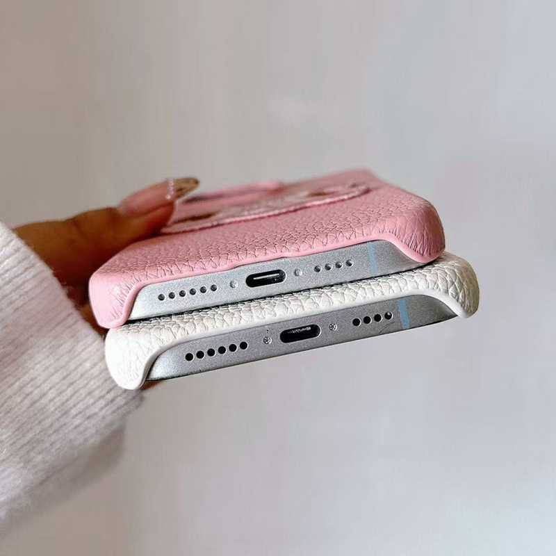 iphone 16eCELINE セリーヌアイフォン 16プロ マックス/15プロ/16