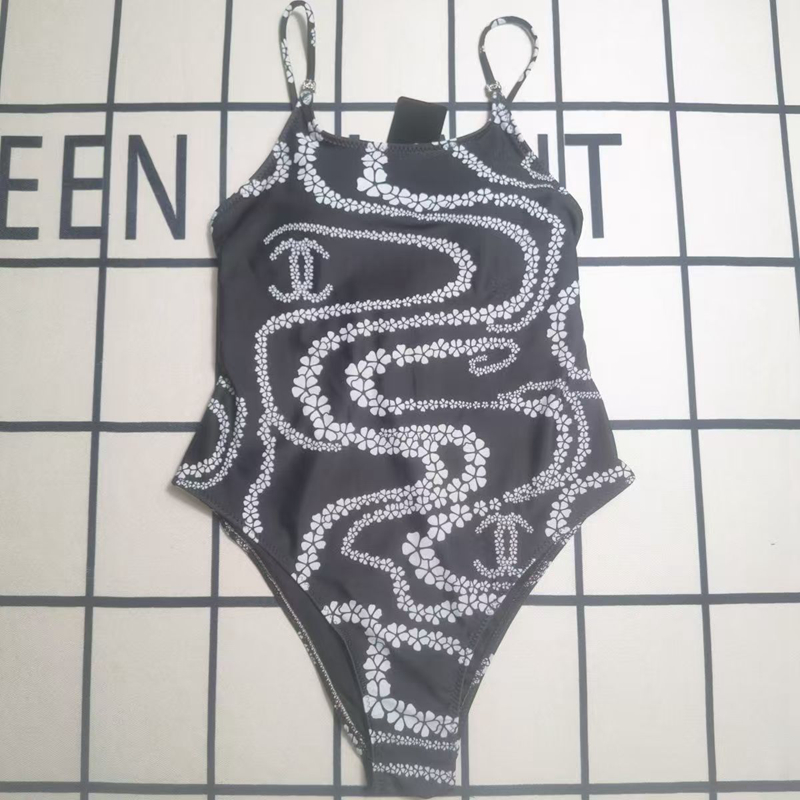 CHANEL 水着 タンキニ ワンピース ビーチ S 36 スポーツ 黒 ビキニ CHANEL 水着 タンキニ ワンピース ビーチ S 36 スポーツ 黒 ビキニ
